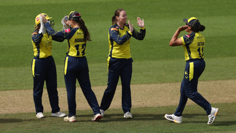 Harman helps Hampshire rescue tie after Wellington ties down Surrey – Harman Rescues Hampshire in Thrilling Vitality Blast Tie Against Surrey