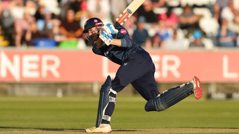 Wharton leads recovery as Yorkshire knock Durham off their perch – Yorkshire Oust Durham from North Group Summit with Clinical Blast Victory